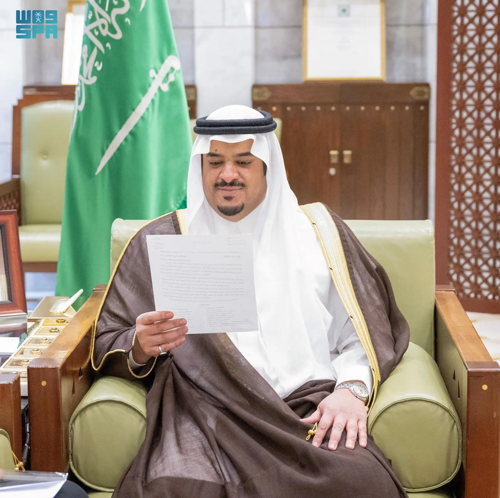 سمو نائب أمير منطقة الرياض يلتقي أعضاء اللجنة التأسيسية للجمعية التعاونية للخدمات اللوجستية بالزلفي